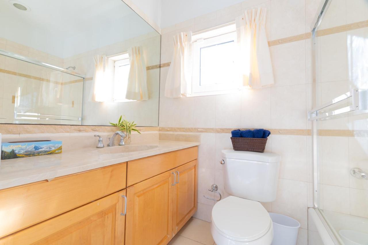 Caprice 9 - Oceanfront Villa - Gated Community With Pool Nassau Exteriör bild
